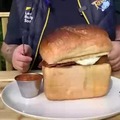 Everything on that looks dry af. Three fucking bread started absorbing the yolk!
