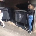 tirando la basura