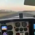 Pilot-udo (Gear up es para "guardar" las ruedas del avión y Flaps para elevarse)