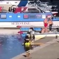 salto de moto   acuática