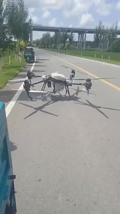 Drone fail - Meme subido por carlalaxwx :) Memedroid
