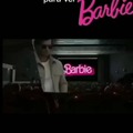 Entrando y saliendo del cine después de ver Barbie la película