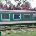 Bangladeshes un día cualquiera en tren
